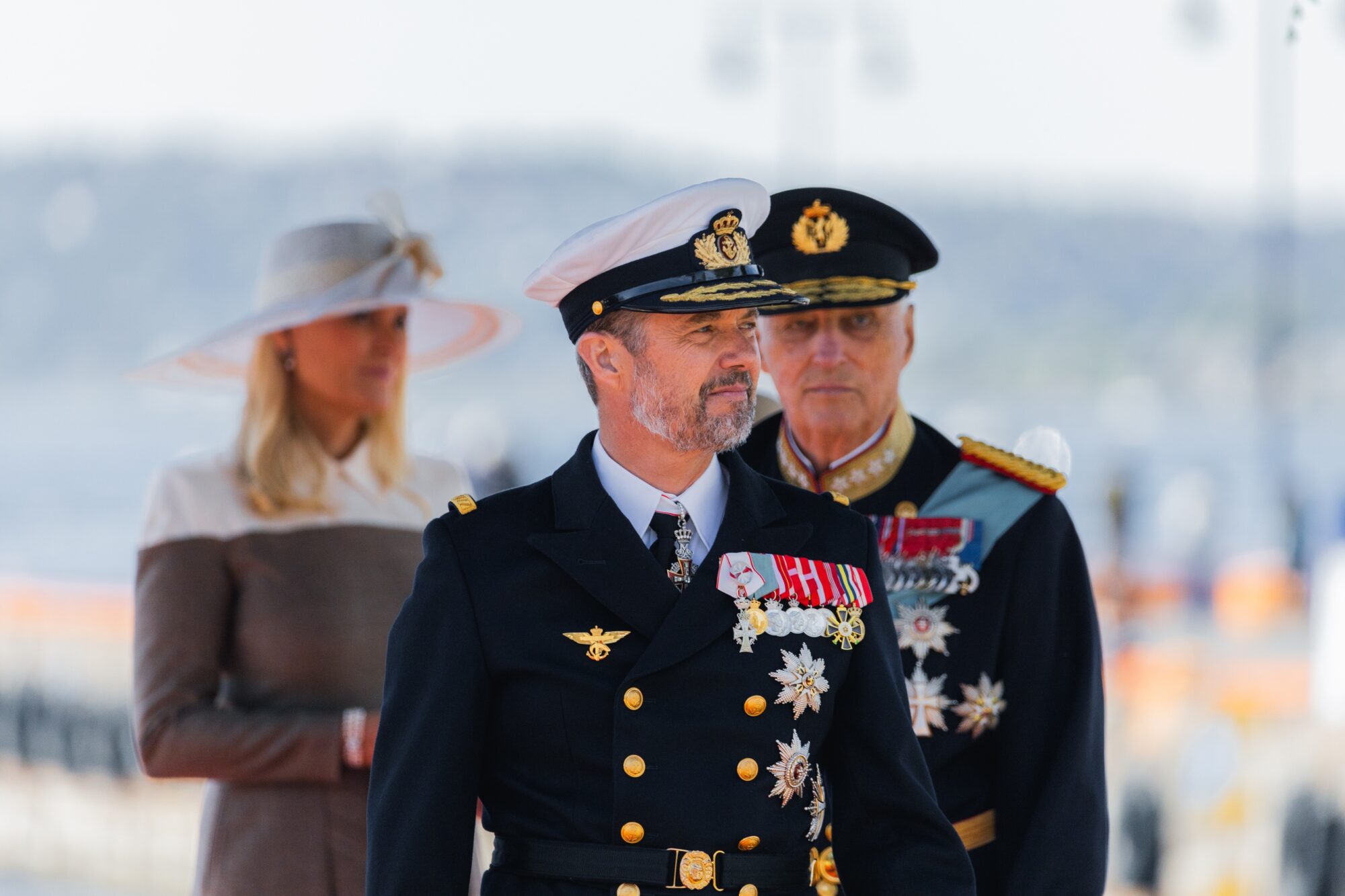 Konger mot Trump: Både kong Frederik og kong Harald har de siste ukene bidratt til å sende tydelige politiske signaler til krefter som kan tenkes å utfordre mindre og mer sårbare nasjoner. FOTO: Sondre Mosdal/Forsvaret
